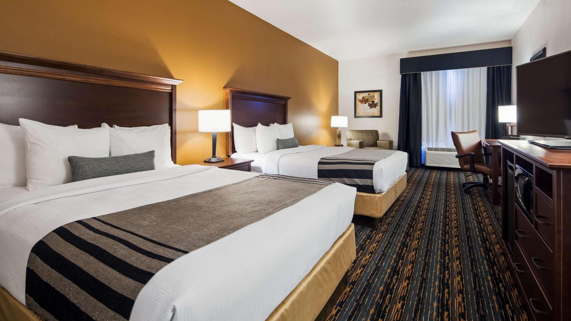 Best Western Plus Lincoln Inn & Suites Exterior photo